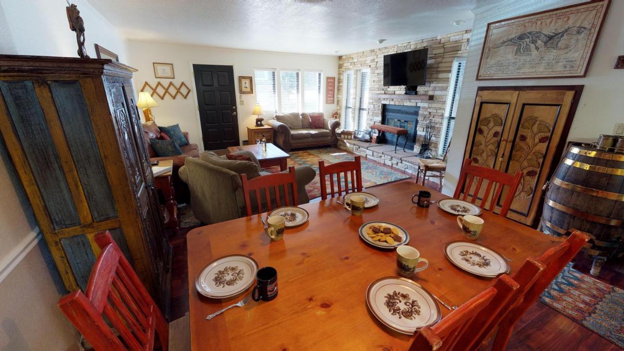 Claim Jumper 8 Townhouse With High Speed Wifi Appartement Red River Buitenkant foto